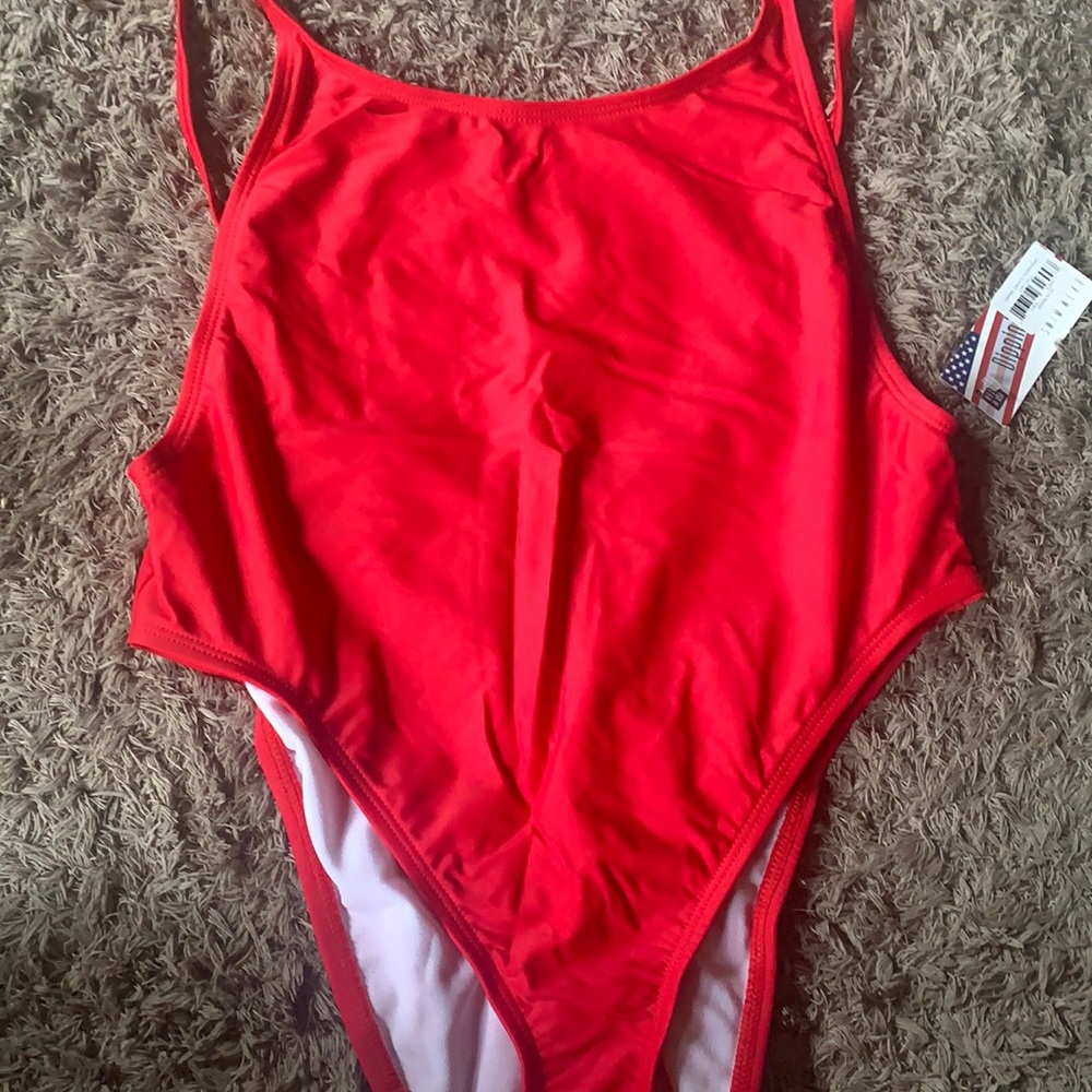 Blank slate ❤️ are you wanting a blank suit?